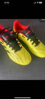 Voetbalschoenen, Maat XS of kleiner, Ophalen of Verzenden, Zo goed als nieuw, Schoenen