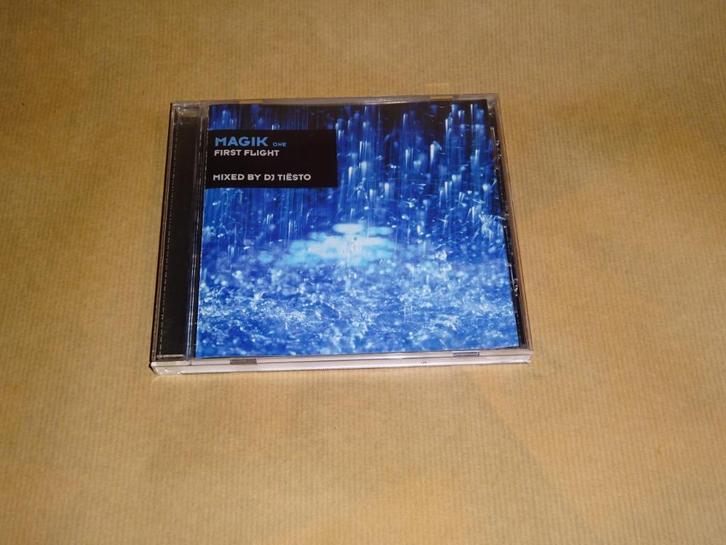 CD DJ Tiesto Magik One First Flight, Cd's en Dvd's, Cd's | Dance en House, Zo goed als nieuw, Disco, Ophalen of Verzenden