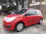 Renault Twingo 1.2 Acces, LET OP! GEEN STUURBEKRACHTIGING, Voorwielaandrijving, Twingo, Gebruikt, 31 €/maand