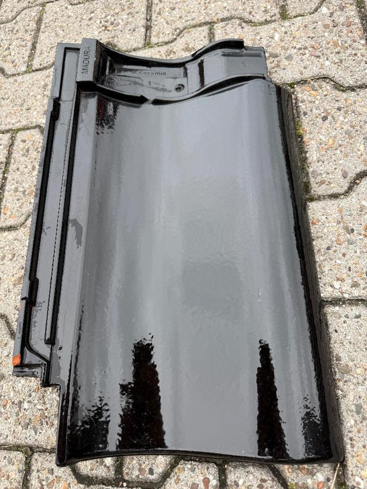 Madura ZWART VERGLAASD dakpan opruiming 133 m2, Doe-het-zelf en Verbouw, Dakpannen en Dakbedekking, Nieuw, Dakpannen, Steen of Klei