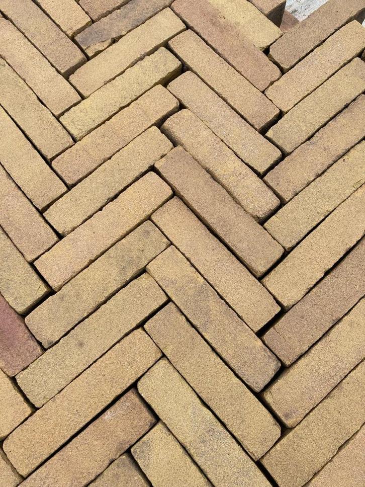 Waalformaat geel (P78), Tuin en Terras, Tegels en Klinkers, Gebruikt, Klinkers, Overige materialen, 10 m² of meer, Ophalen