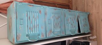 Lockerkast beschikbaar voor biedingen