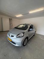 Toyota aygo 1.0 NAP 12V 5 deurs airco NL-auto apk nieuw, Stof, Zwart, Handgeschakeld, Particulier