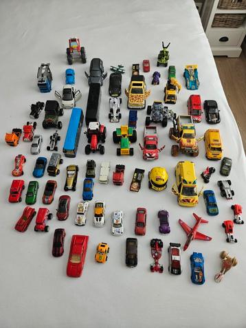 Partij speelgoed auto's  beschikbaar voor biedingen