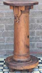 Piëdestal . Eikenhout. Geornamenteerd.  Ca 1850., Ophalen, Zo goed als nieuw
