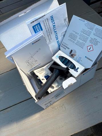 Te koop een Geberit toilet stick houder met duofresh sticks beschikbaar voor biedingen