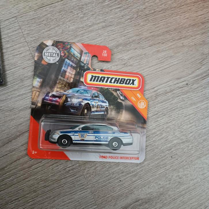 Matchbox Ford Police Interceptor, Hobby en Vrije tijd, Modelauto's | Overige schalen, Nieuw, Auto, Ophalen of Verzenden