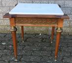 0105 Mahonie bijzettafeltje., Ophalen of Verzenden, Zo goed als nieuw