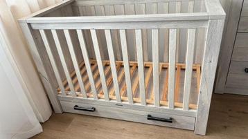 Kidsmill Babykamer Compleet - Zo Goed Als Nieuw! beschikbaar voor biedingen