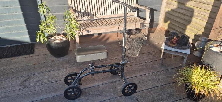 Kniestep Aidapt, Diversen, Rollators, Gebruikt, Opvouwbaar, Ophalen