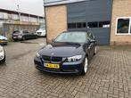 BMW 3-serie 330d Executive, Auto's, BMW, Zwart, 2993 cc, Blauw, Alcantara