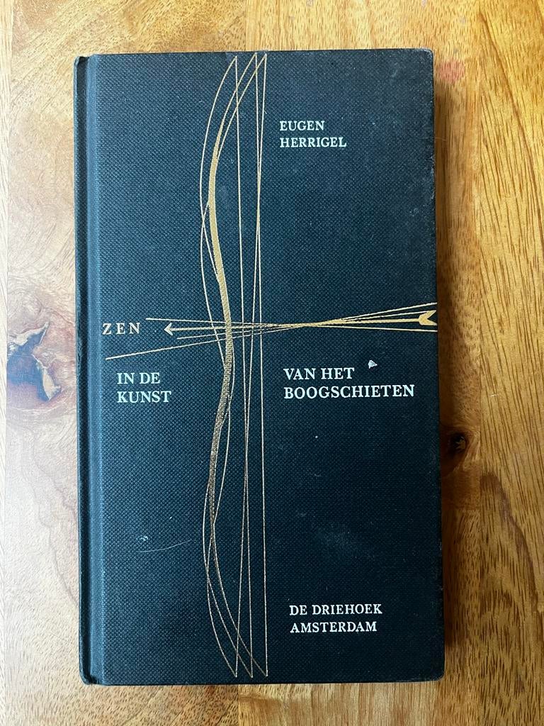 Zen in de kunst van het boogschieten - Eugen Herrigel, Boeken, Ophalen of Verzenden, Gelezen, Spiritualiteit algemeen, Achtergrond en Informatie