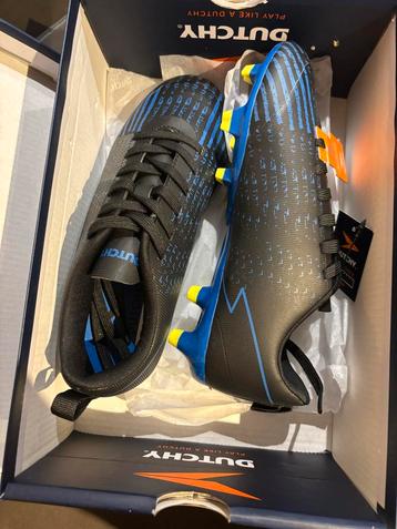 Nieuwe Dutchy Voetbalschoenen Maat 34 beschikbaar voor biedingen