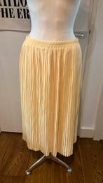 Plooi rok, Kleding | Dames, Rokken, Geel, Zo goed als nieuw, Onder de knie, Ophalen