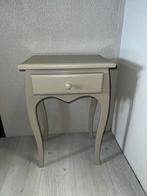 Houten nachtkastje taupe, Ophalen of Verzenden, Hout, Minder dan 45 cm