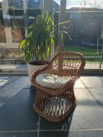 Leuk rotan kinderstoeltje, Kinderen en Baby's, Ophalen of Verzenden, Stoel(en)