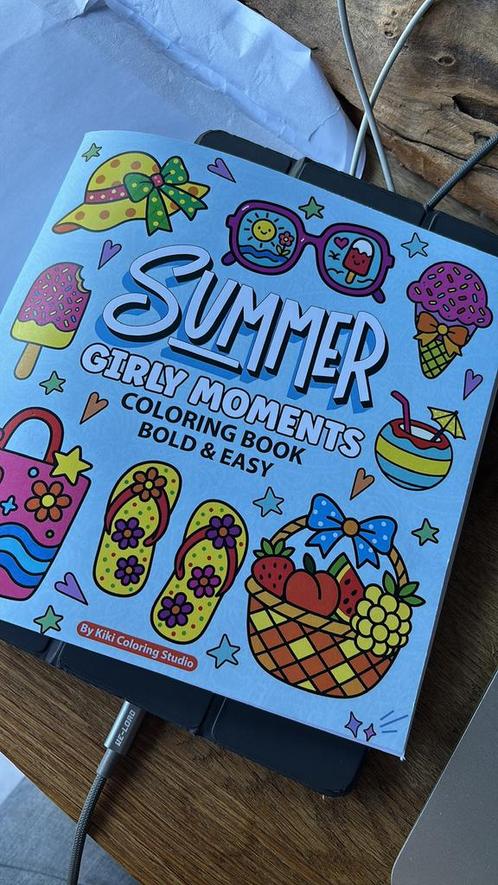 Summer Girly Moments Kleurboek – 40 zomerse kleurplaten, Hobby en Vrije tijd, Tekenen, Nieuw, Papier, Schets- of Tekenboek, Ophalen of Verzenden