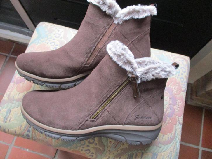 mj/NIEUW! SKETCHERS/schoenen/maat 41 /met bontrand/LEDER, Kleding | Dames, Schoenen, Nieuw, Lage of Enkellaarzen, Bruin, Verzenden