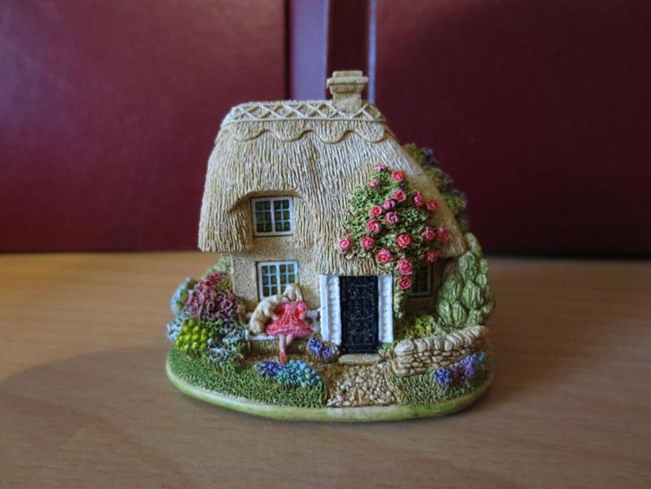 Lilliput Lane - Friends Forever, Verzamelen, Beelden en Beeldjes, Zo goed als nieuw, Overige typen, Ophalen of Verzenden