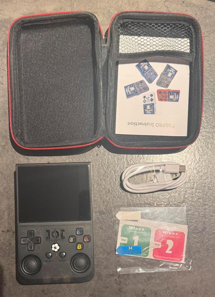 Retro handheld gaming console R36S pro, Spelcomputers en Games, Spelcomputers | Overige, Nieuw, Ophalen of Verzenden