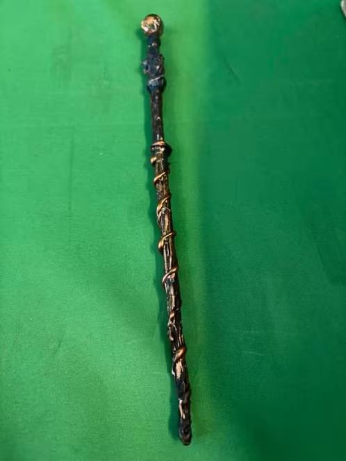 NIEUW! Toverstaf bruin/goud 28 cm lang BIEDEN, Verzamelen, Harry Potter, Nieuw, Overige typen, Ophalen of Verzenden