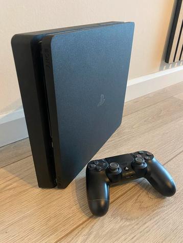 PS4 Slim 500GB + Controller - Nette Staat! beschikbaar voor biedingen
