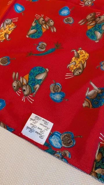 Vintage Zijden Sjaal met diverse print beschikbaar voor biedingen