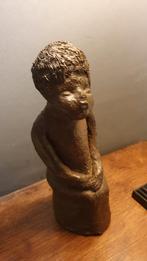 Een mooi beeldje van klei, Antiek en Kunst, Kunst | Beelden en Houtsnijwerken, Ophalen of Verzenden
