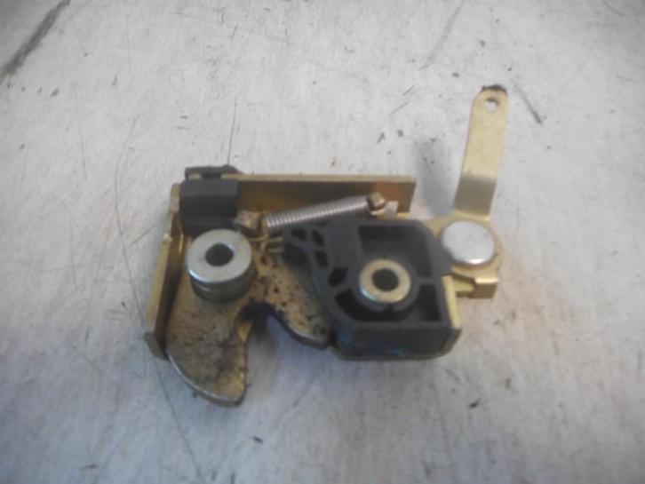 Achterbank slot links achter Opel Astra F (53B) 1996, Auto-onderdelen, Interieur en Bekleding, Opel, Gebruikt