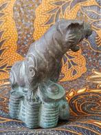 Mooi oud Chinees brons beeldje van tijger met geld 10,4 cm., Ophalen of Verzenden