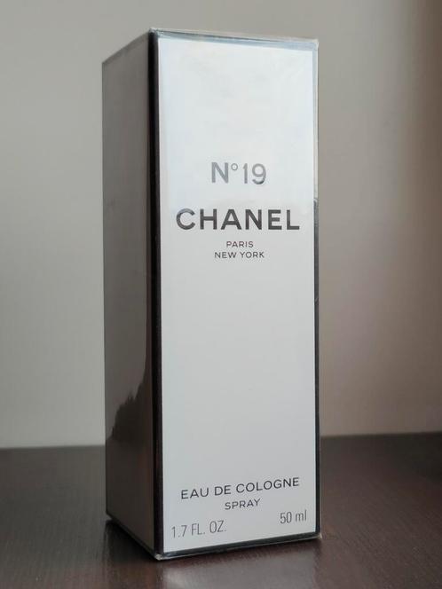 Chanel No 19 Eau de Cologne 50ml - Nieuw vintage 1998, Sieraden, Tassen en Uiterlijk, Uiterlijk | Parfum, Nieuw, Ophalen of Verzenden