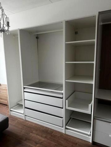 Witte Ikea Pax kast - afbeelding 1