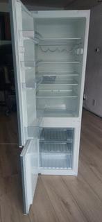 Nette koel-vriescombinatie(inbouw)kan ook vrij staan, Witgoed en Apparatuur, Koelkasten en IJskasten, Ophalen, 200 liter of meer