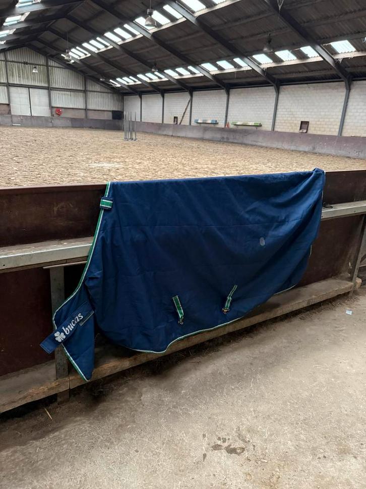 Bucas stay dry Staldeken/onderdeken 150g maat 7.0, Dieren en Toebehoren, Paarden en Pony's | Dekens en Dekjes, Zo goed als nieuw