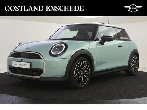 MINI Hatchback Cooper C Favoured Automaat / Panoramadak / JC, Auto's, Mini, Bedrijf, Te koop, Cooper, Alarm, Head-up Display, Isofix