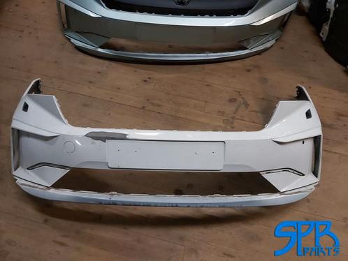 Voorbumper SKODA ENYAQ IV 5LA VOOR BUMPER 5LA807221 SRA 6PDC, Auto-onderdelen, Carrosserie en Plaatwerk, Bumper, Skoda, Voor, Gebruikt