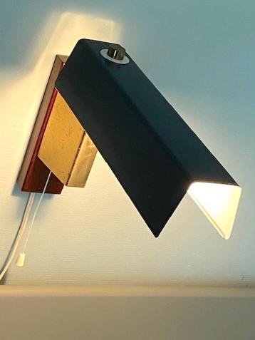 Vintage sixties muurlamp beschikbaar voor biedingen