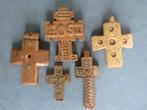 Volkskunst – Byzantijnse kruisjes in archeologisch been, Antiek en Kunst, Ophalen of Verzenden