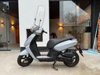Geel kenteken - Peugeot Kisbee 2022 - 8362km, Fietsen en Brommers, Ophalen, Gebruikt, Overige typen, Peugeot