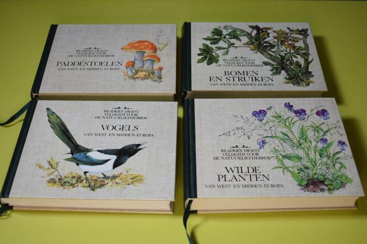 Veldgidsen voor de Natuurliefhebber-1982/'83-1e druk, Boeken, Natuur, Zo goed als nieuw, Bloemen, Planten en Bomen, Ophalen of Verzenden