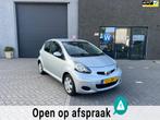 Toyota Aygo 1.0-12V Comfort Airco! 5Drs! Nieuwe Apk! Nap!, Voorwielaandrijving, Gebruikt, 68 pk, Origineel Nederlands