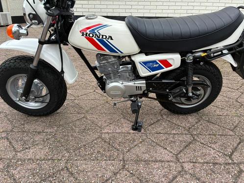 Honda cy50 4t bouwjaar 1978 orgineel 1995 km, Fietsen en Brommers, Brommers | Oldtimers, Overige merken, Maximaal 45 km/u, Ophalen