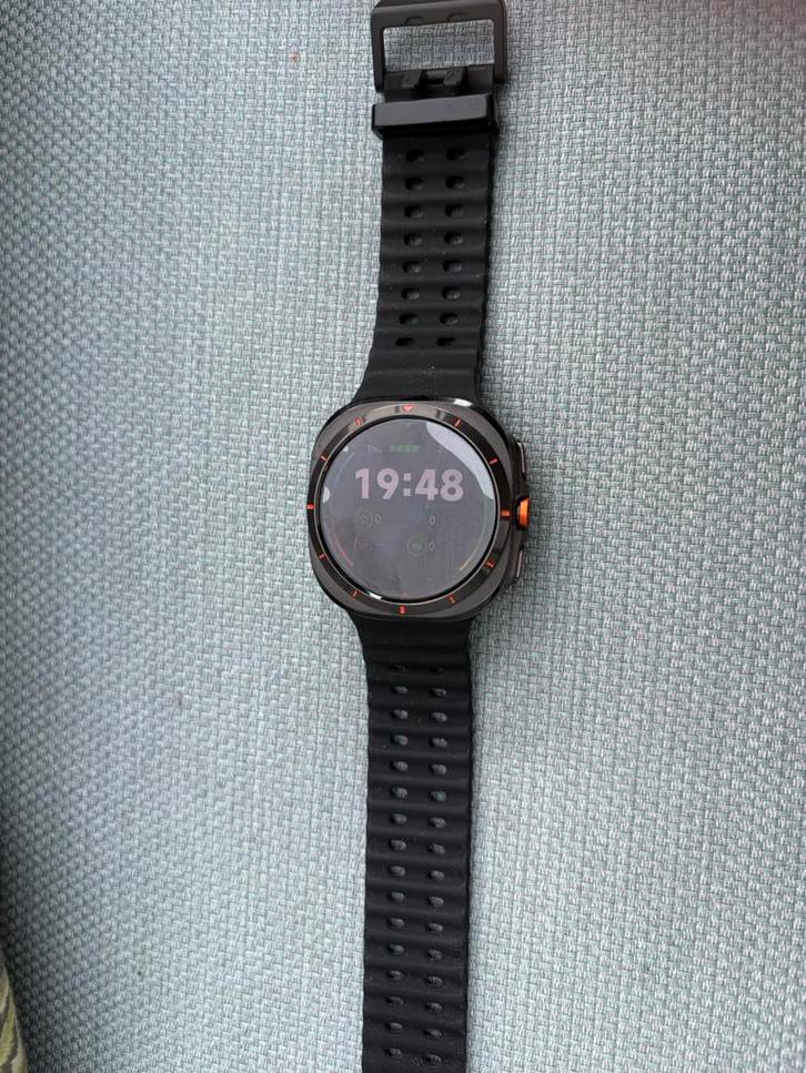 Smartwatch INVICTUS X, Sieraden, Tassen en Uiterlijk, Smartwatches, Zo goed als nieuw, Android, Zwart, GPS, Waterdicht, Ophalen of Verzenden