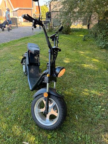 Elektrische Scooter - Zo goed als nieuw! beschikbaar voor biedingen