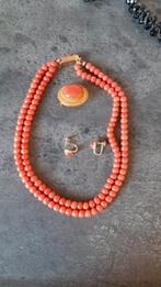 Bloedkorale ketting met 14 krt zwaar gouden slot., Sieraden, Tassen en Uiterlijk, Antieke sieraden, Ophalen of Verzenden, Goud