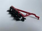 model ploeg 4-schaar rood frame 1/32  ERTL (15 cm), Ophalen of Verzenden, Gebruikt, Tractor of Landbouw, ERTL