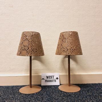 2x Metalen Waxinelichthouder (24 x 11.5 cm) beschikbaar voor biedingen