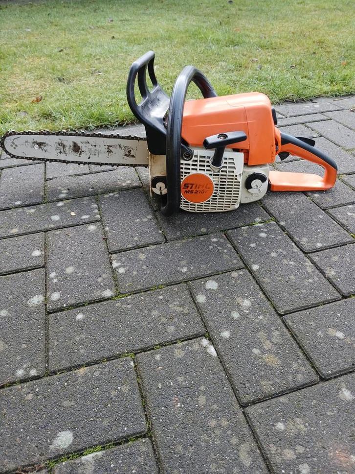 Stihl MS 210 kettingzaag, Tuin en Terras, Hand-tuingereedschap, Gebruikt, Overige soorten, Ophalen of Verzenden