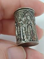 Antiek miniatuur doosje Maria met glas potje, Ophalen of Verzenden