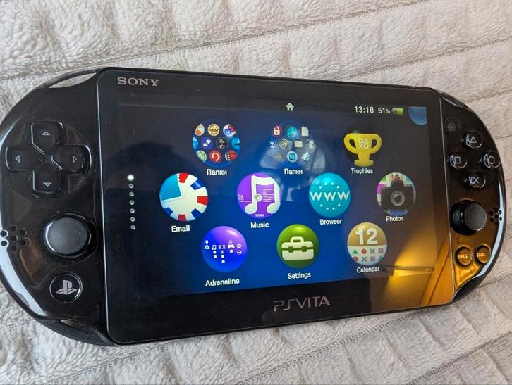 Sony PS Vita Slim PCH-2004 – Gejailbreakt, Spelcomputers en Games, Spelcomputers | Sony PlayStation Vita, Ophalen of Verzenden